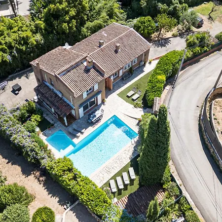 Villa 5 Bdr - Swimmingpool - Ac - Parking *
