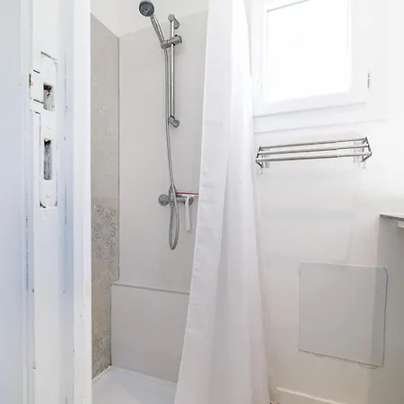 Villa 5 Bdr - Swimmingpool - Ac - Parking