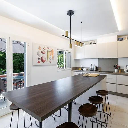 5 Bdr - Swimmingpool - Ac - Parking * Antibes