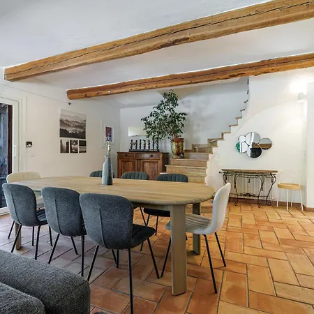 Villa 5 Bdr - Swimmingpool - Ac - Parking
