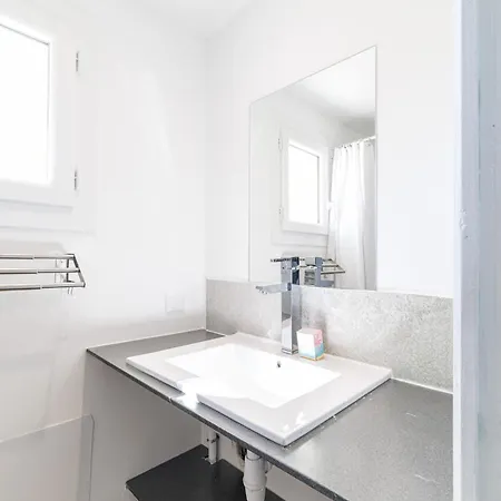 Villa 5 Bdr - Swimmingpool - Ac - Parking *