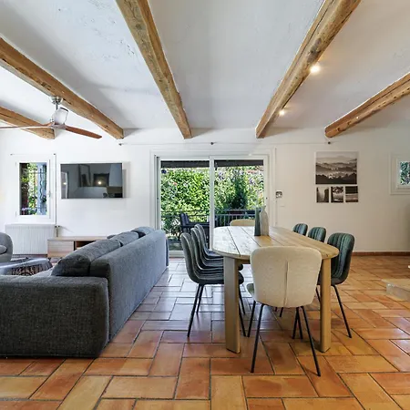 Villa 5 Bdr - Swimmingpool - Ac - Parking *
